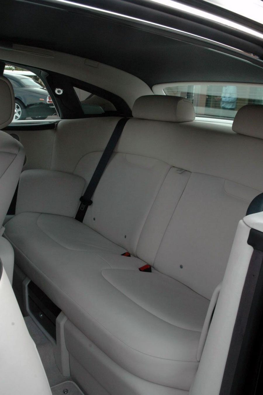  Rolls-Royce Phantom Coupe 2008 года  (фото 20 из 134)